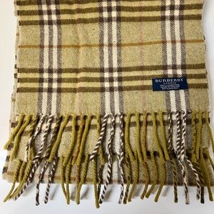 Burberry wool scarf